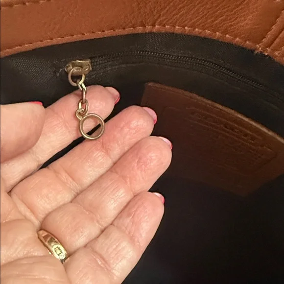 Coach Vintage Lunchbox Tote - Picture 5 of 13